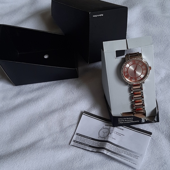 New Stainless Steel Rose and White Gold-tone Watch - Picture 4 of 7